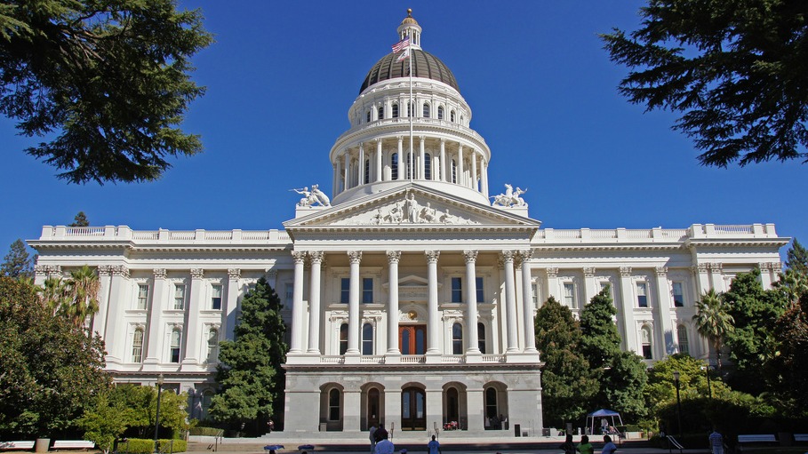 sacramento CAlifornia capital building, courtesy Flickr user Allie_Caulfield